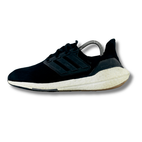 ADIDAS ULTRABOOST 21