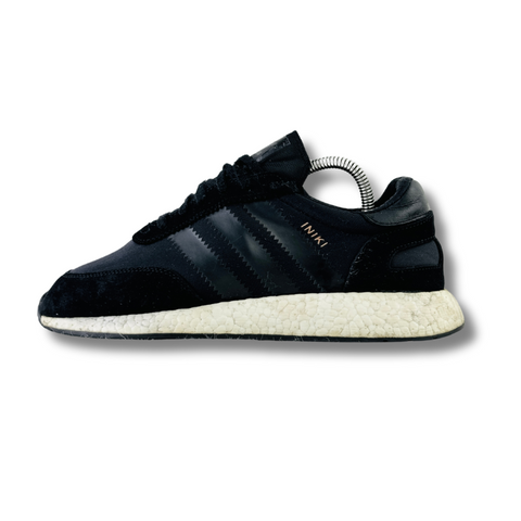 ADIDAS ULTRA BOOST