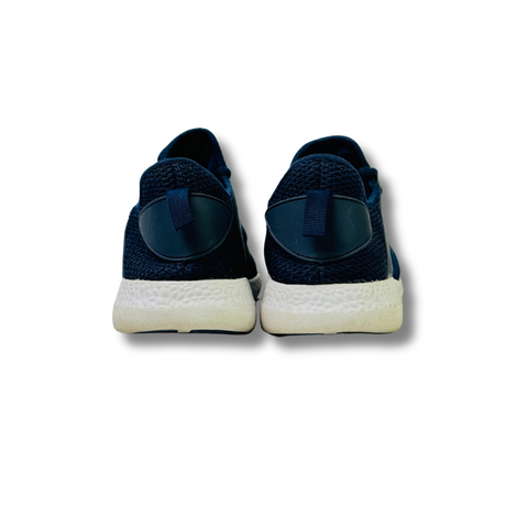 RUNNING SHOES