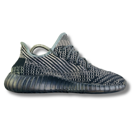 ADIDAS YEEZY BOOST
