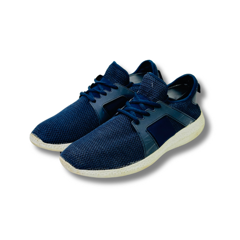 RUNNING SHOES
