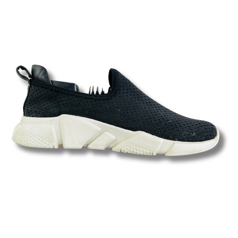 BALENCIAGA BLACK RUNNER