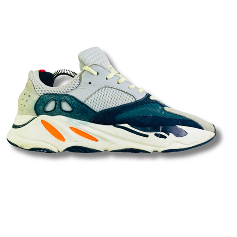 ADIDAS YEEZY BOOST 700