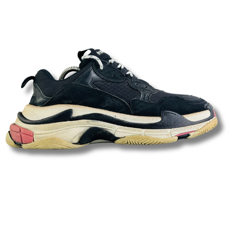 BALENCIAGA TRIPPLE S BLACK RED