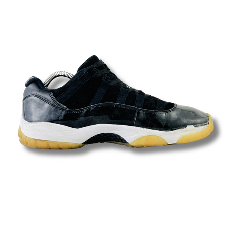 AIR JORDAN 11 RETRO LOW