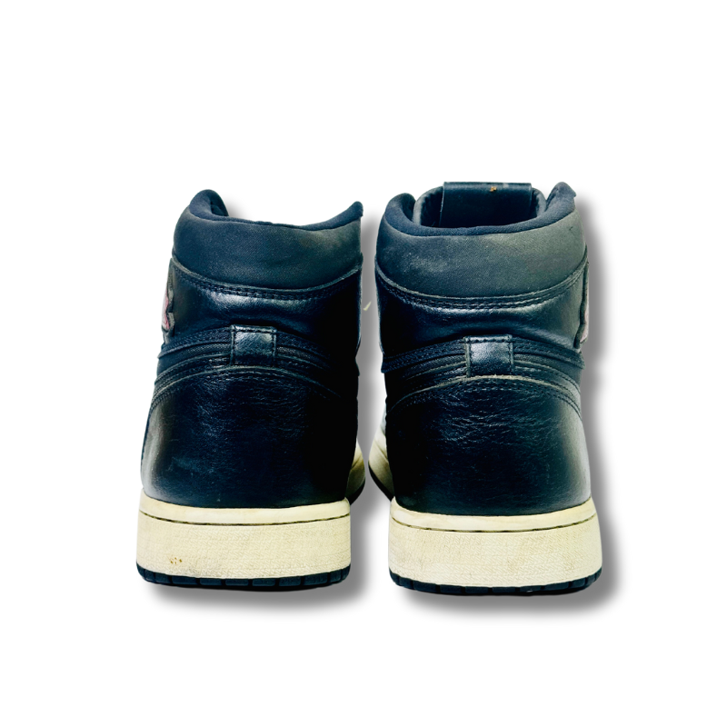 NIKE JORDAN 1 RETRO MID - Kicksterr