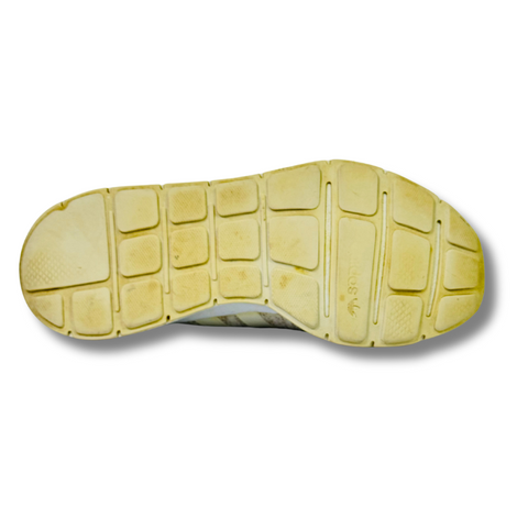 ADIDAS SWIFT RUN
