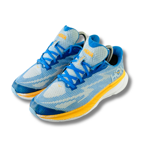 HOKA CLIFTON 9